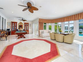 4539 Pine Tree Dr, Miami Beach FL 33140