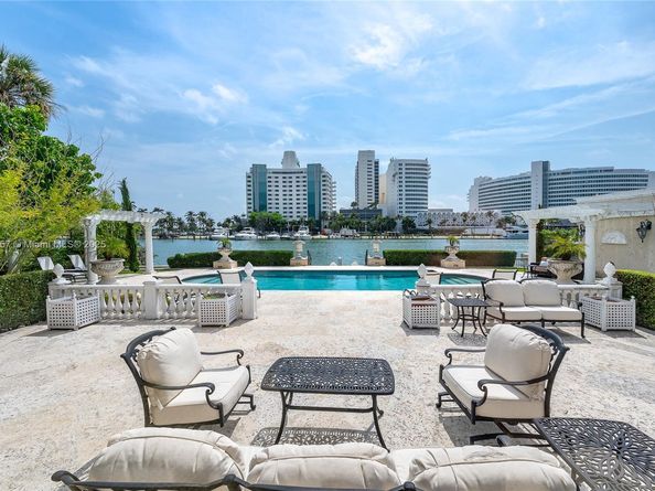 4539 Pine Tree Dr, Miami Beach FL 33140