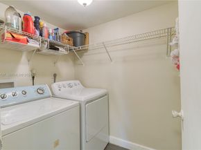 3095 N Oakland Forest Dr 104, Oakland Park FL 33309