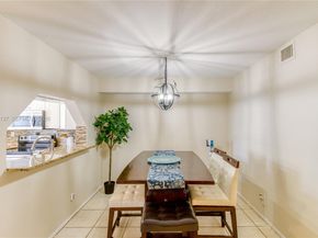 3095 N Oakland Forest Dr 104, Oakland Park FL 33309