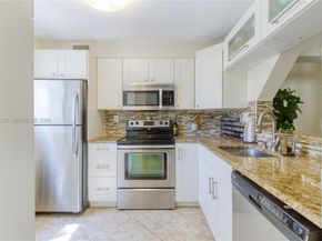 3095 N Oakland Forest Dr 104, Oakland Park FL 33309