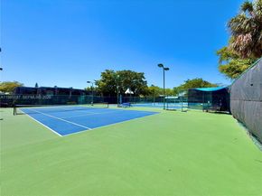 3095 N Oakland Forest Dr 104, Oakland Park FL 33309