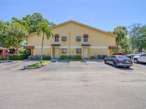 3095 N Oakland Forest Dr 104, Oakland Park FL 33309