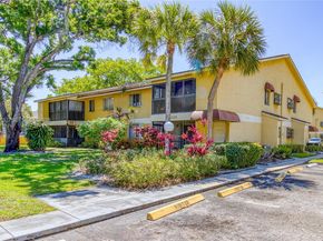 3095 N Oakland Forest Dr 104, Oakland Park FL 33309