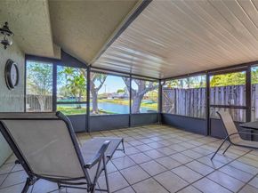 9828 SW 58th Ct, Cooper City FL 33328