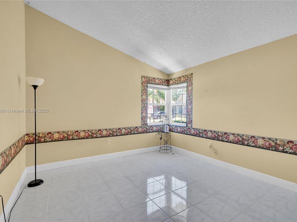 9828 SW 58th Ct, Cooper City FL 33328