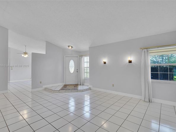 9828 SW 58th Ct, Cooper City FL 33328