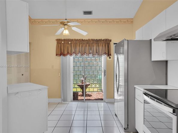 9828 SW 58th Ct, Cooper City FL 33328
