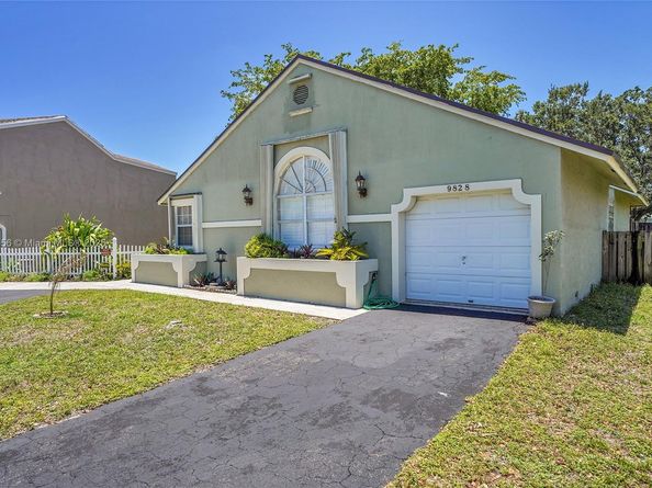 9828 SW 58th Ct, Cooper City FL 33328