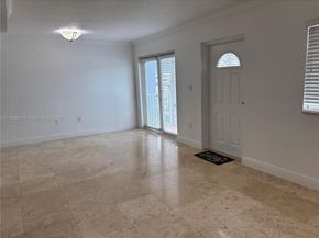 2415 NW 16th St Rd 103, Miami FL 33125
