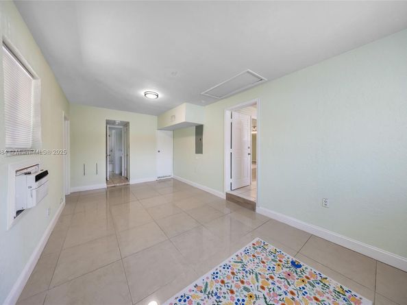 1320 NE 27th Ave, Pompano Beach FL 33062