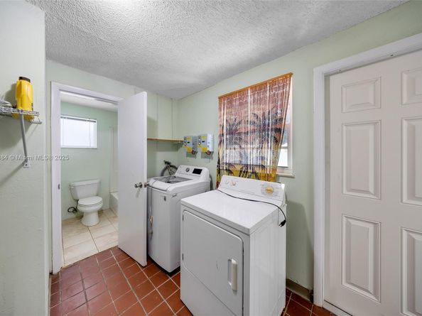 1320 NE 27th Ave, Pompano Beach FL 33062