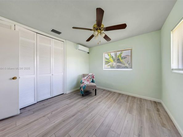 1320 NE 27th Ave, Pompano Beach FL 33062