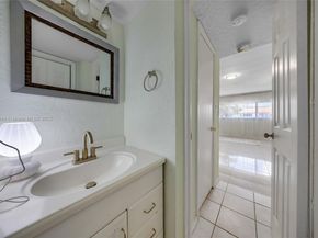 1320 NE 27th Ave, Pompano Beach FL 33062