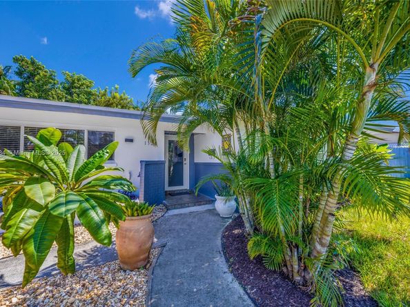 1320 NE 27th Ave, Pompano Beach FL 33062