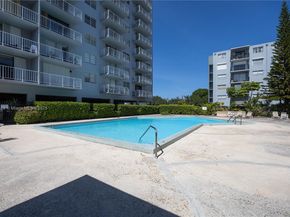 1470 NE 125th Ter PH9, North Miami FL 33161