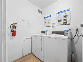 1470 NE 125th Ter PH9, North Miami FL 33161