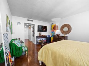 1470 NE 125th Ter PH9, North Miami FL 33161