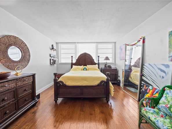 1470 NE 125th Ter PH9, North Miami FL 33161