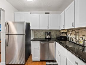 1470 NE 125th Ter PH9, North Miami FL 33161