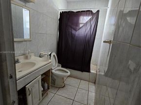 1817 NW 90th St, Miami FL 33147