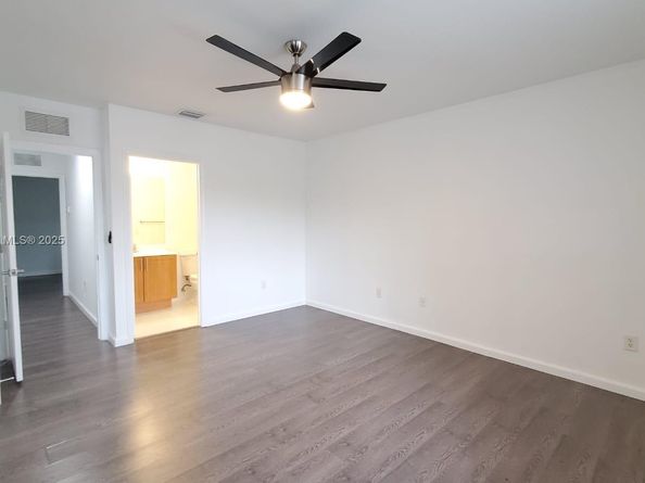 8222 SW 27th St 103, Miramar FL 33025