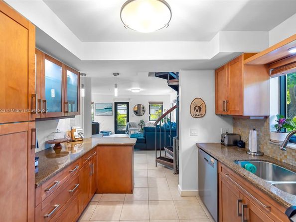 801 NE 18th Ave #1-4, Fort Lauderdale FL 33304
