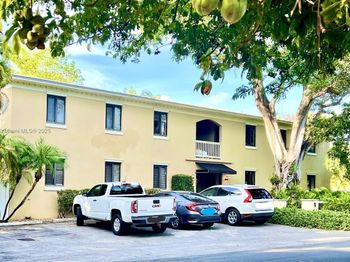 801 NE 18th Ave #1-4