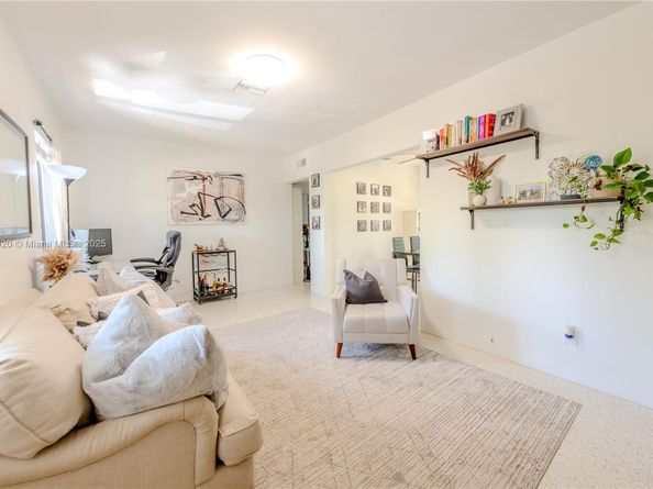 801 NE 18th Ave #1-4, Fort Lauderdale FL 33304