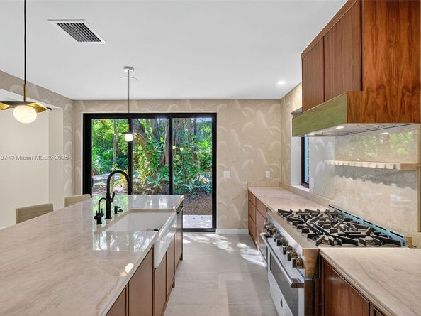 2330 Overbrook St, Coconut Grove FL 33133