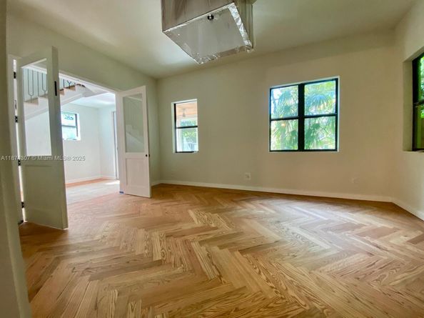 2330 Overbrook St, Coconut Grove FL 33133