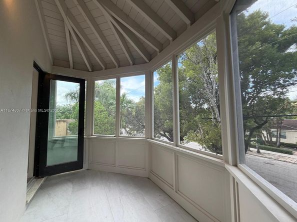 2330 Overbrook St, Coconut Grove FL 33133