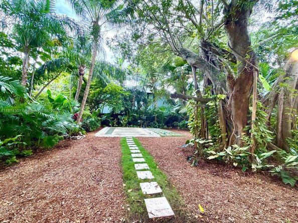 2330 Overbrook St, Coconut Grove FL 33133