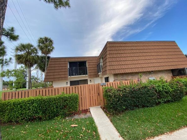 120 Heritage Way, West Palm Beach FL 33407