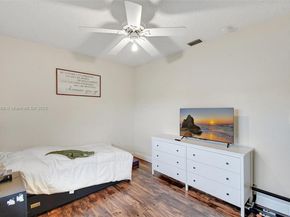 16339 Malibu Dr 22, Weston FL 33326