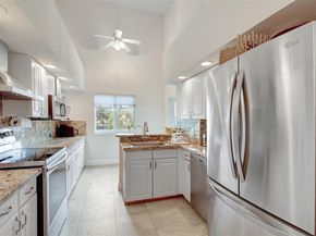 16339 Malibu Dr 22, Weston FL 33326