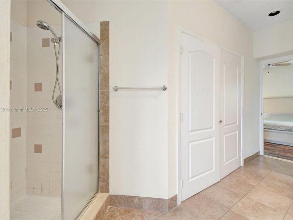 16339 Malibu Dr 22, Weston FL 33326