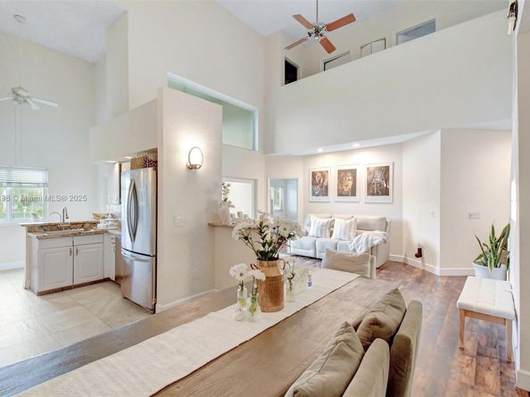 16339 Malibu Dr 22, Weston FL 33326