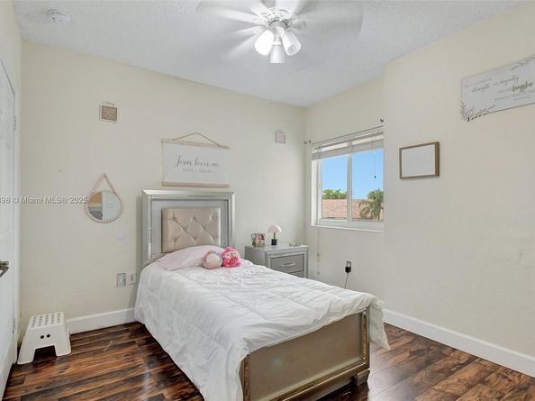 16339 Malibu Dr 22, Weston FL 33326