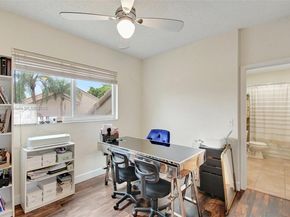 16339 Malibu Dr 22, Weston FL 33326