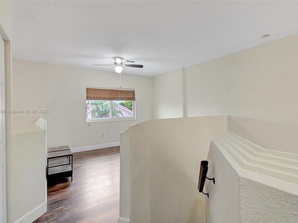 16339 Malibu Dr 22, Weston FL 33326