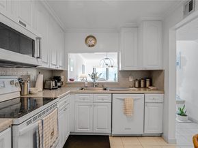 7801 Abbott Ave 302, Miami Beach FL 33141