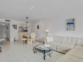 7801 Abbott Ave 302, Miami Beach FL 33141