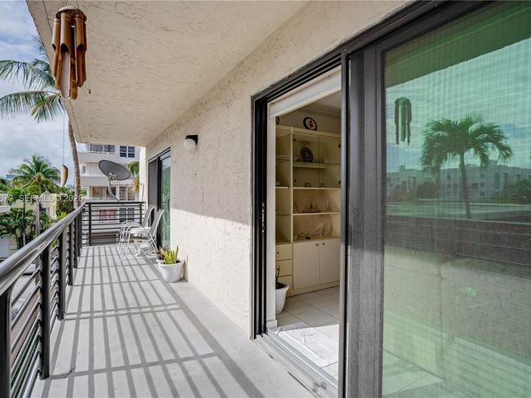 7801 Abbott Ave 302, Miami Beach FL 33141