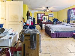 18520 NW 42nd Pl, Miami Gardens FL 33055