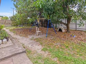 18520 NW 42nd Pl, Miami Gardens FL 33055