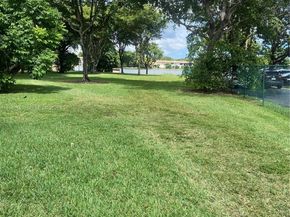665 NE 195th St 119, Miami FL 33179