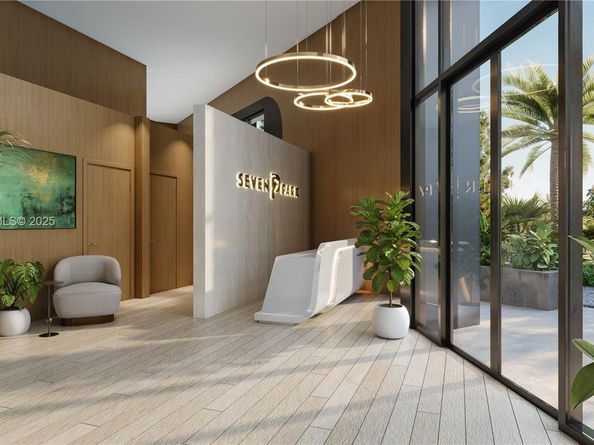 218 SE 7th St 612B, Hallandale Beach FL 33009