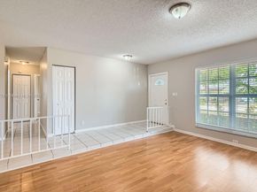 11035 NW 27th St, Sunrise FL 33322