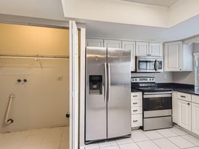 11035 NW 27th St, Sunrise FL 33322